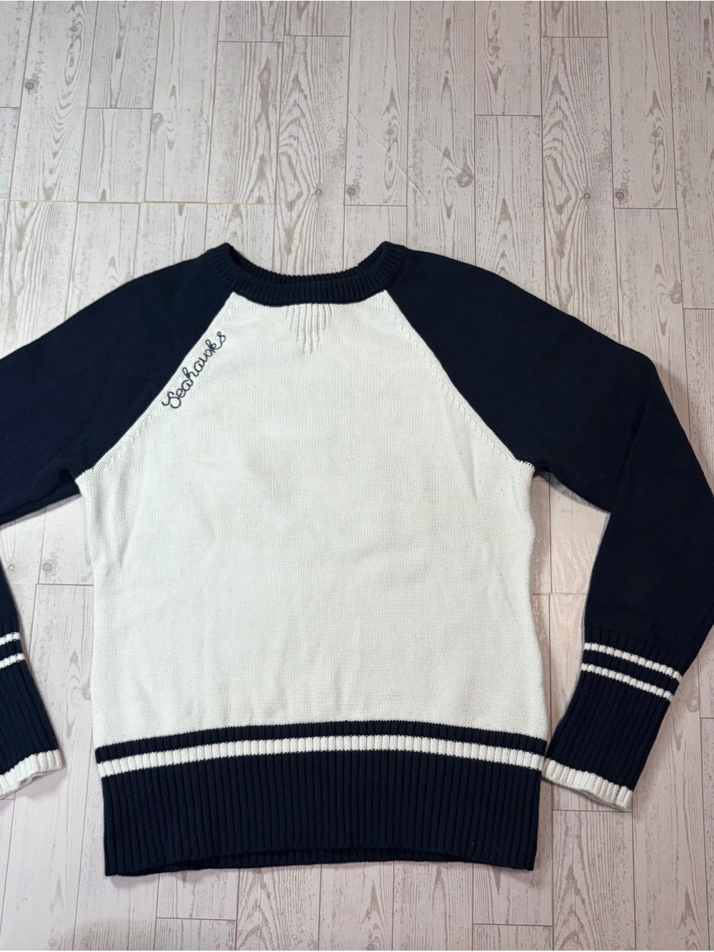 WEAR by Erin Andrews Seattle Seahawks Sweater Size SMALL NEW WITHOUT TAGS